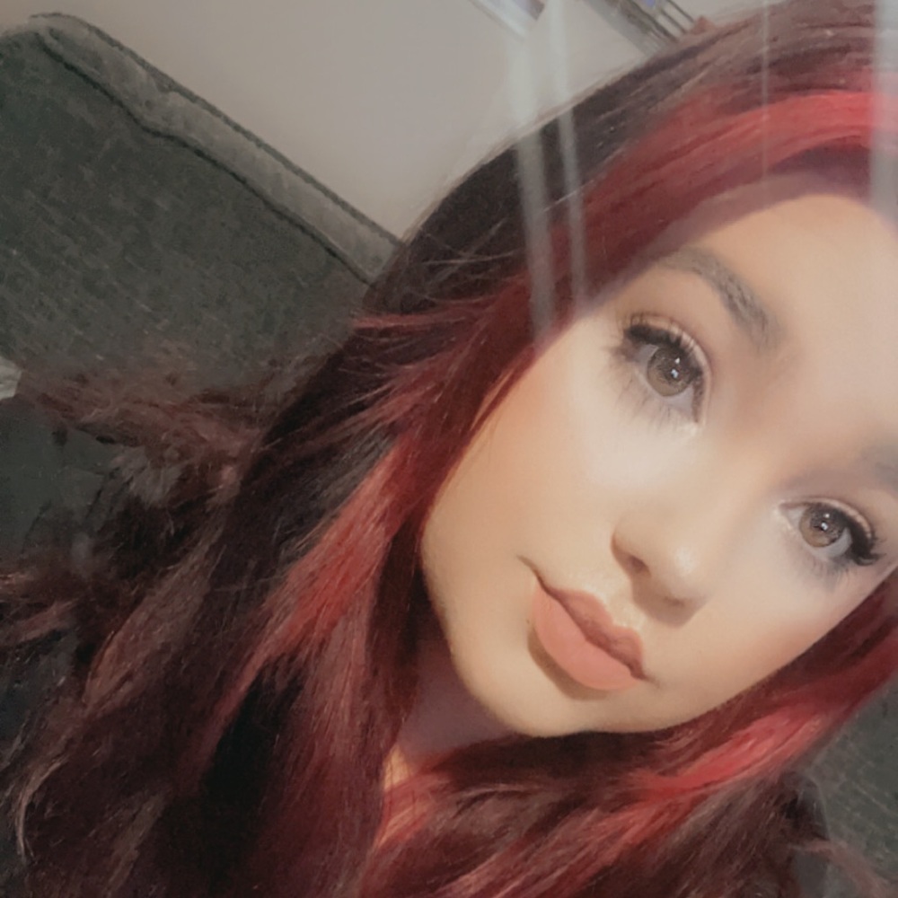 Meet your Posher, Holly